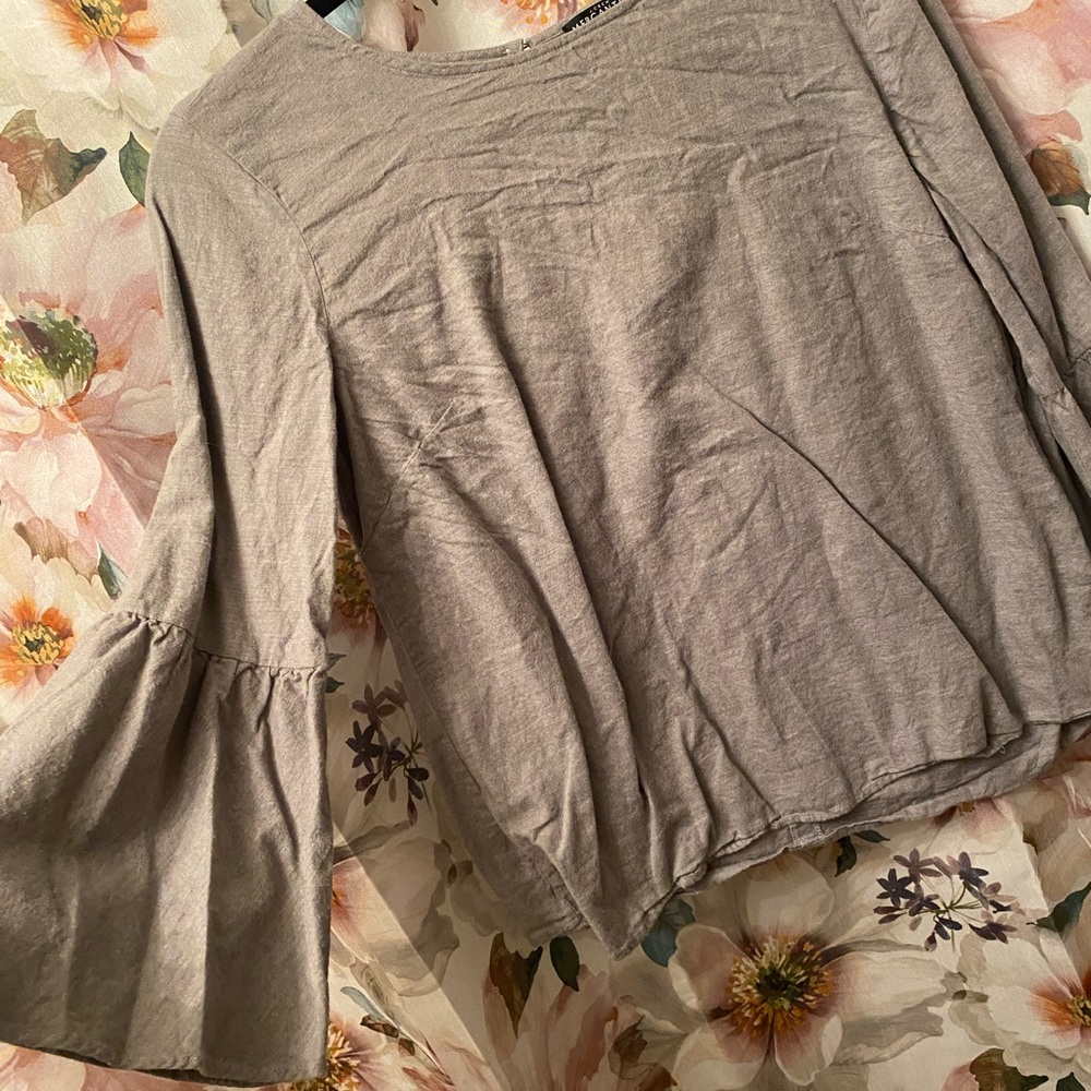 Blouse - Picture 2 of 3